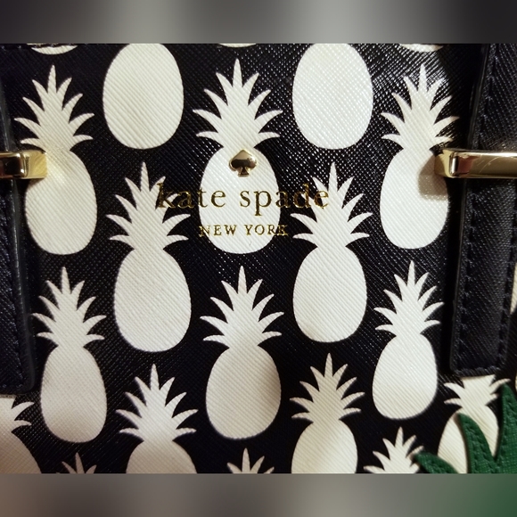 Kate Spade NWOT Cedar Street Pineapple Small Hayden Satchel 🍍🍍🍍 - Picture 7 of 8